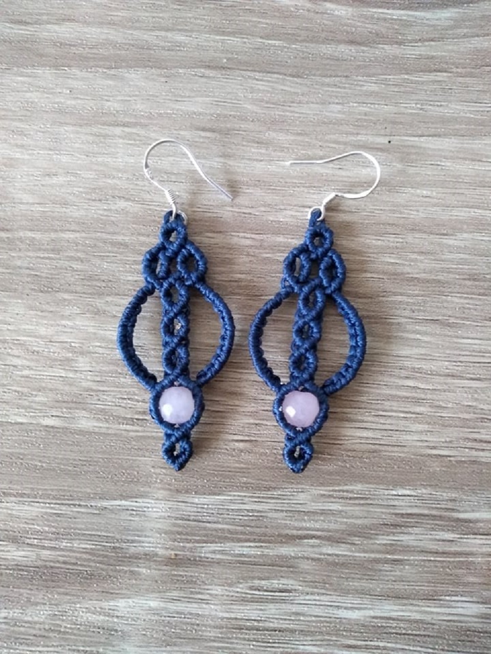 rose quarz macrame earrings