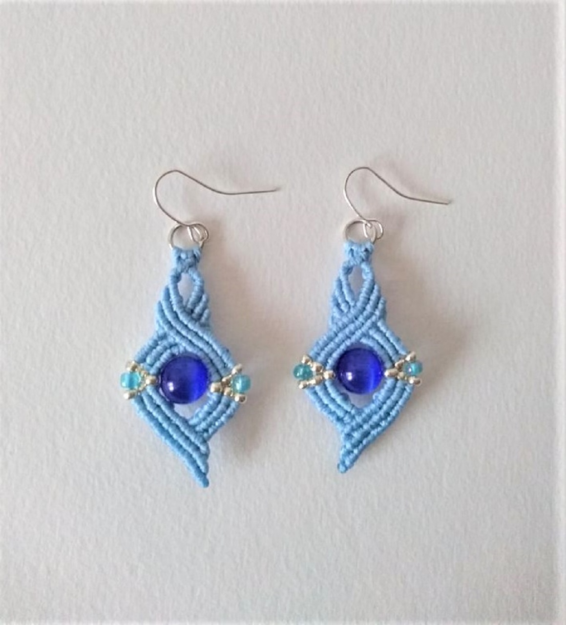 macrame earrings cat eye